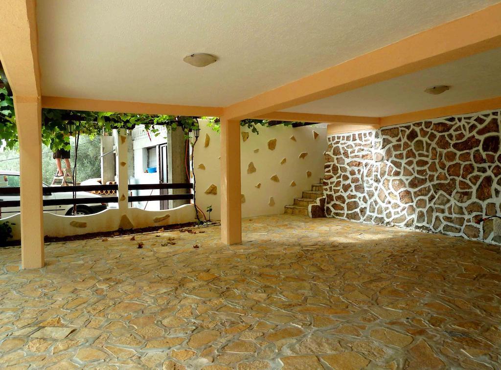 Apartments Papillon พอดโกริกา ภายนอก รูปภาพ