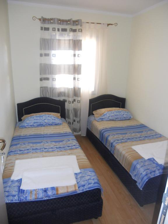 Apartments Papillon พอดโกริกา ห้อง รูปภาพ