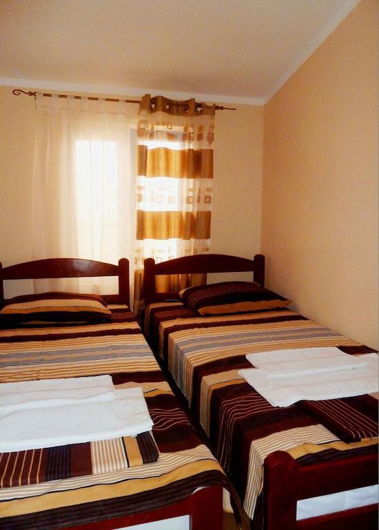 Apartments Papillon พอดโกริกา ห้อง รูปภาพ